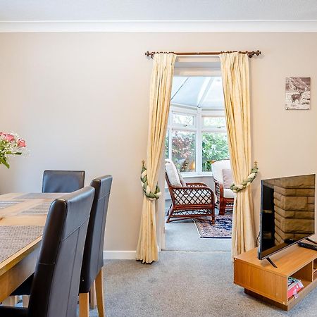 Elvington Cottage - Family-Friendly Cheerful House At The Heart Of The Cotswolds 水上伯顿 外观 照片
