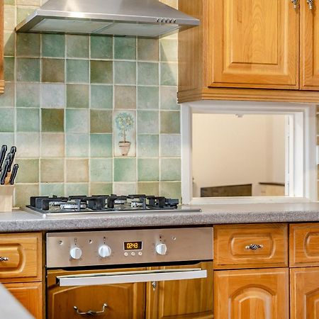 Elvington Cottage - Family-Friendly Cheerful House At The Heart Of The Cotswolds 水上伯顿 外观 照片
